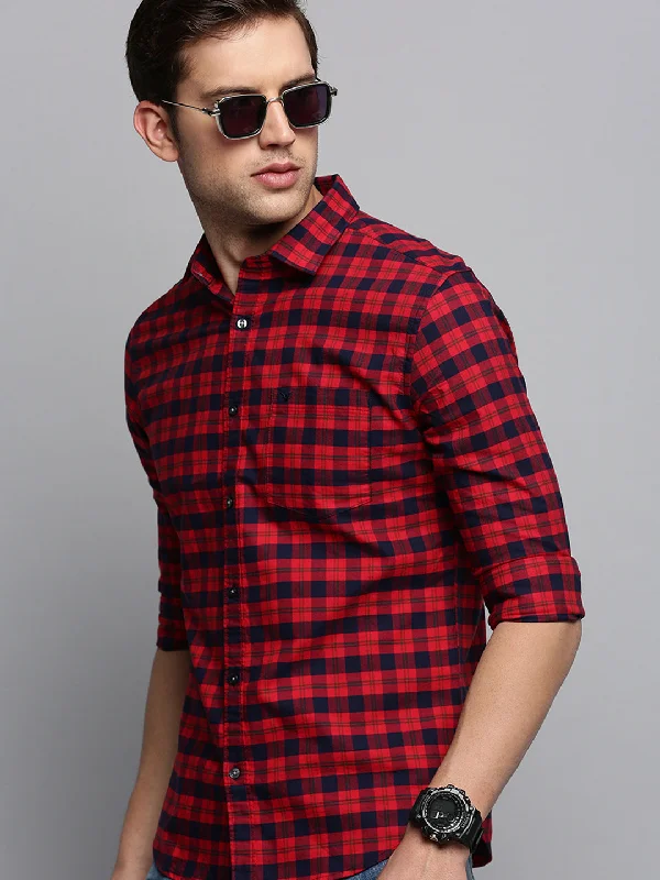 Men's Two - Tone Contrast Panel Casual Shirts in White and Navy for a Stylish and Eye - Catching DesignMen Red Checked Casual Shirt Men's Two - Tone Contrast Panel Casual Shirts in White and Navy for a Stylish and Eye - Catching DesignMen Red Checked Casual Shirt