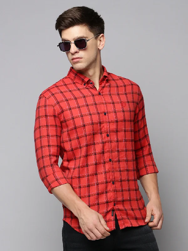 Plus Size Men's Plaid Flannel Casual Shirts in Earth Tones for a Cozy Fall OutfitMen Red Checked Casual Shirt