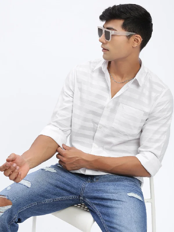 Plus Size Men's Striped Chambray Casual Shirts with a Spread Collar for a Preppy AppearanceMen Solid White Slim Fit Shirt