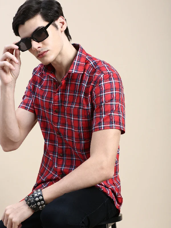 Men's Two - Tone Contrast Panel Casual Shirts in White and Navy for a Stylish and Eye - Catching DesignMen Red Checked Casual Shirt Men's Two - Tone Contrast Panel Casual Shirts in White and Navy for a Stylish and Eye - Catching DesignMen Red Checked Casual Shirt