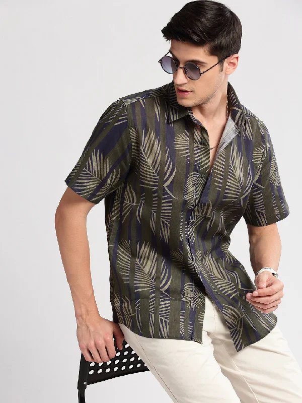 Men's Button - Down Oxford Casual Shirts in Crisp White for a Classic and Versatile StyleMen Spread Collar Vertical Stripes Green Casual Shirt Men's Button - Down Oxford Casual Shirts in Crisp White for a Classic and Versatile StyleMen Spread Collar Vertical Stripes Green Casual Shirt
