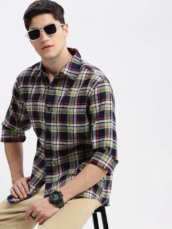 Men's Stretch - Fabric Casual Shirts in Navy Blue for a Comfortable and Flexible FitMen Spread Collar Tartan Checks Beige Shirt Men's Stretch - Fabric Casual Shirts in Navy Blue for a Comfortable and Flexible FitMen Spread Collar Tartan Checks Beige Shirt