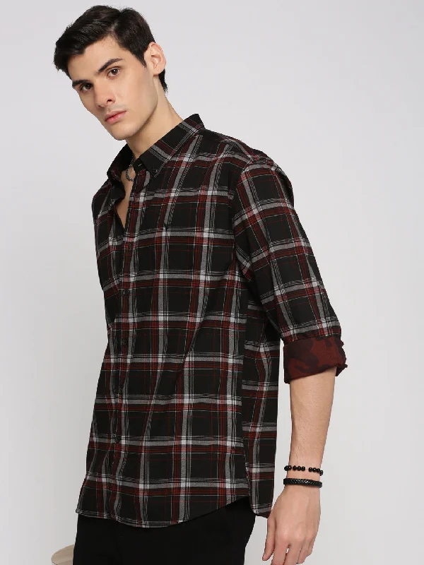 Men's Button - Down Oxford Casual Shirts in Crisp White for a Classic and Versatile StyleMen Black Spread Collar Tartan Checks Shirt Men's Button - Down Oxford Casual Shirts in Crisp White for a Classic and Versatile StyleMen Black Spread Collar Tartan Checks Shirt
