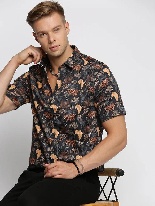 Men's Two - Tone Contrast Panel Casual Shirts in White and Navy for a Stylish and Eye - Catching DesignMen Black Spread Collar Abstract Shirt Men's Two - Tone Contrast Panel Casual Shirts in White and Navy for a Stylish and Eye - Catching DesignMen Black Spread Collar Abstract Shirt