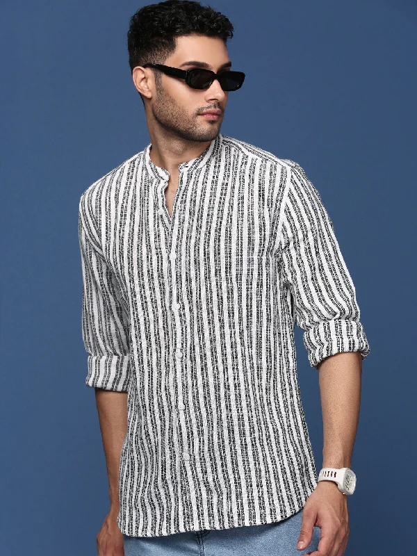 Men's Two - Tone Contrast Panel Casual Shirts in White and Navy for a Stylish and Eye - Catching DesignMen Mandarin Collar Striped White Slim Fit Shirt Men's Two - Tone Contrast Panel Casual Shirts in White and Navy for a Stylish and Eye - Catching DesignMen Mandarin Collar Striped White Slim Fit Shirt