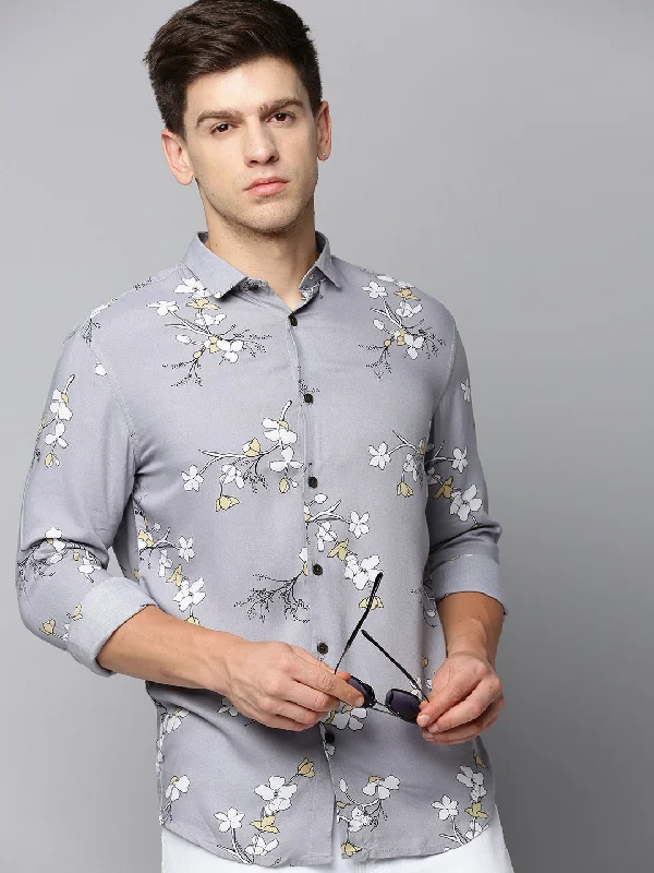 Men's Embroidered Detail Casual Shirts in Beige for a Touch of EleganceMen Grey Printed Casual Shirt Men's Embroidered Detail Casual Shirts in Beige for a Touch of EleganceMen Grey Printed Casual Shirt