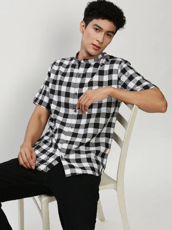 Men's Shearling - Lined Collar Casual Shirts in Brown for a Rustic and Warm AppealMen Black Checked Casual Casual Shirts Men's Shearling - Lined Collar Casual Shirts in Brown for a Rustic and Warm AppealMen Black Checked Casual Casual Shirts