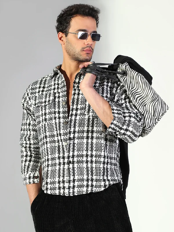 Men's Short - Sleeve Linen Casual Shirts in Light Khaki for a Breathable Summer OptionMen Geometric Black Shacket Men's Short - Sleeve Linen Casual Shirts in Light Khaki for a Breathable Summer OptionMen Geometric Black Shacket