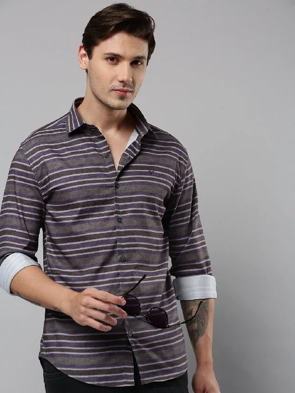 Men's Short - Sleeve Linen Casual Shirts in Light Khaki for a Breathable Summer OptionMen Grey Striped Casual Shirt Men's Short - Sleeve Linen Casual Shirts in Light Khaki for a Breathable Summer OptionMen Grey Striped Casual Shirt