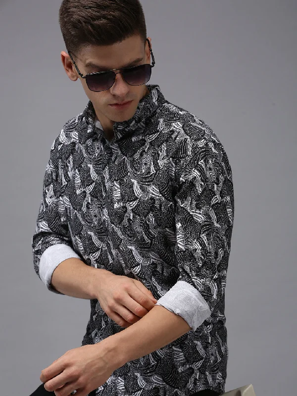 Men's Embroidered Detail Casual Shirts in Beige for a Touch of EleganceMen Black Printed Casual Shirt Men's Embroidered Detail Casual Shirts in Beige for a Touch of EleganceMen Black Printed Casual Shirt