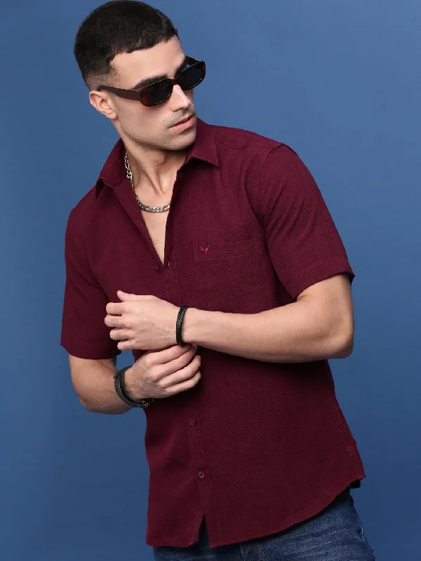 Men's Retro - Style Hawaiian Print Casual Shirts in Bold Patterns for a Tropical VacationMen Burgundy Solid Slim Fit Shirt Men's Retro - Style Hawaiian Print Casual Shirts in Bold Patterns for a Tropical VacationMen Burgundy Solid Slim Fit Shirt