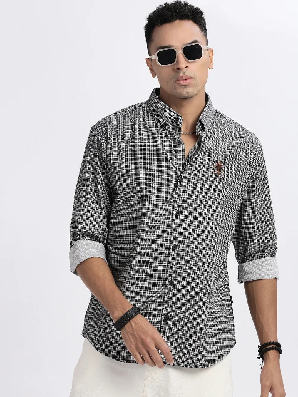 Men's Stretch - Fabric Casual Shirts in Navy Blue for a Comfortable and Flexible FitMen Black Checked Slim Fit Shirt Men's Stretch - Fabric Casual Shirts in Navy Blue for a Comfortable and Flexible FitMen Black Checked Slim Fit Shirt