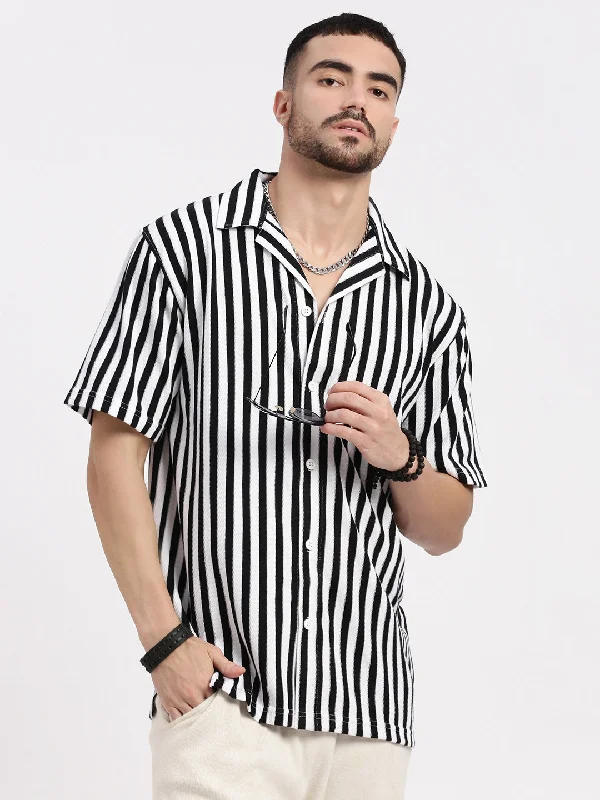 Men's Thermal - Lined Casual Shirts in Black for Added Warmth in Cold WeatherMen Black Cuban Collar Striped Shirt Men's Thermal - Lined Casual Shirts in Black for Added Warmth in Cold WeatherMen Black Cuban Collar Striped Shirt