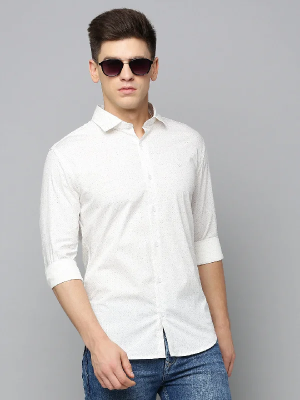 Men's Tailored Fit Checkered Casual Shirts in Multicolor for a Smart - Casual EnsembleMen White Printed Casual Shirt Men's Tailored Fit Checkered Casual Shirts in Multicolor for a Smart - Casual EnsembleMen White Printed Casual Shirt