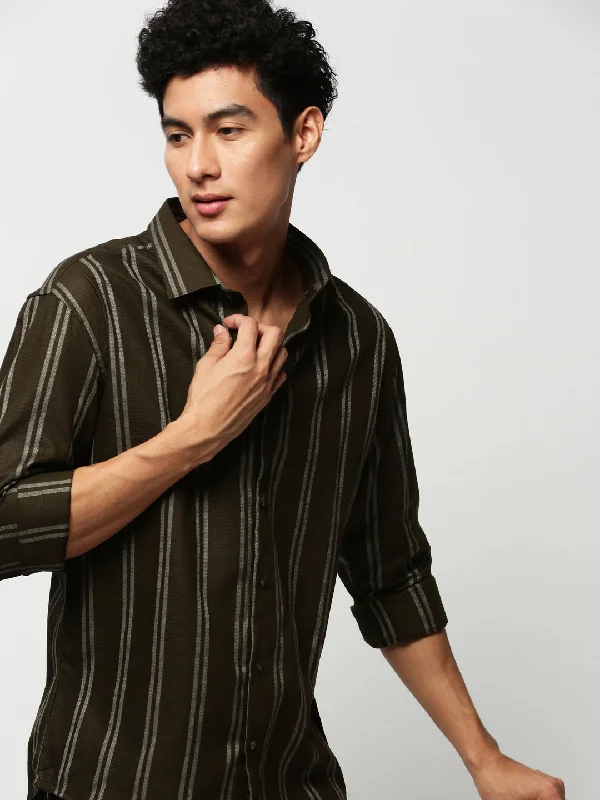 Men's Short - Sleeve Linen Casual Shirts in Light Khaki for a Breathable Summer OptionMen Green Striped Casual Casual Shirts Men's Short - Sleeve Linen Casual Shirts in Light Khaki for a Breathable Summer OptionMen Green Striped Casual Casual Shirts