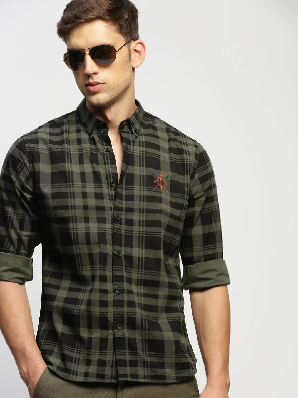 Men's Tailored Fit Checkered Casual Shirts in Multicolor for a Smart - Casual EnsembleMen Green Checked Shirt Men's Tailored Fit Checkered Casual Shirts in Multicolor for a Smart - Casual EnsembleMen Green Checked Shirt