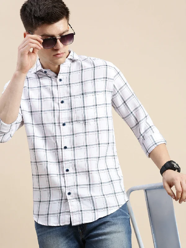 Men's Tailored Fit Checkered Casual Shirts in Multicolor for a Smart - Casual EnsembleMen Spread Collar Checked Off White Shirt Men's Tailored Fit Checkered Casual Shirts in Multicolor for a Smart - Casual EnsembleMen Spread Collar Checked Off White Shirt