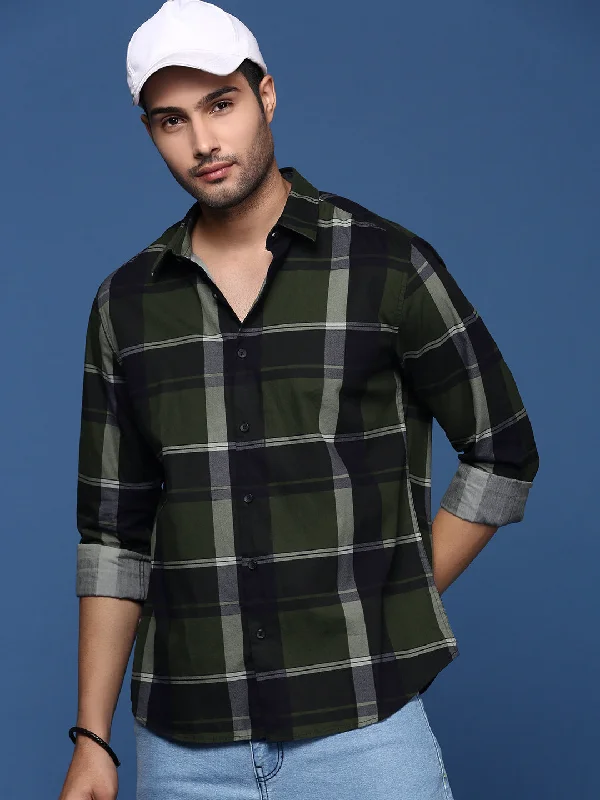 Men's Wrinkle - Resistant Polyester Blend Casual Shirts for Easy Travel and MaintenanceMen Checked Green Slim Fit Shirt Men's Wrinkle - Resistant Polyester Blend Casual Shirts for Easy Travel and MaintenanceMen Checked Green Slim Fit Shirt