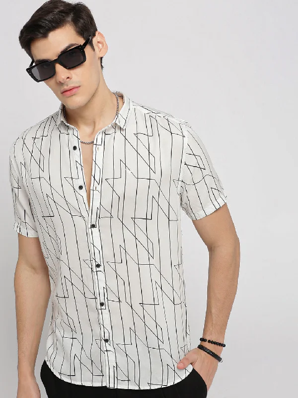 Men's Button - Down Oxford Casual Shirts in Crisp White for a Classic and Versatile StyleMen White Spread Collar Geometric Shirt Men's Button - Down Oxford Casual Shirts in Crisp White for a Classic and Versatile StyleMen White Spread Collar Geometric Shirt
