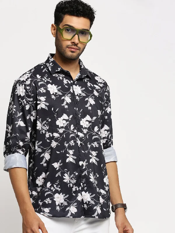 Men's Two - Tone Contrast Panel Casual Shirts in White and Navy for a Stylish and Eye - Catching DesignMen Black Spread Collar Floral Shirt Men's Two - Tone Contrast Panel Casual Shirts in White and Navy for a Stylish and Eye - Catching DesignMen Black Spread Collar Floral Shirt