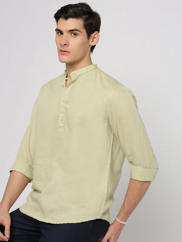 Men's Tailored Fit Checkered Casual Shirts in Multicolor for a Smart - Casual EnsembleMen Sea Green Solid Mandarin Collar Casual Short Shirt Men's Tailored Fit Checkered Casual Shirts in Multicolor for a Smart - Casual EnsembleMen Sea Green Solid Mandarin Collar Casual Short Shirt