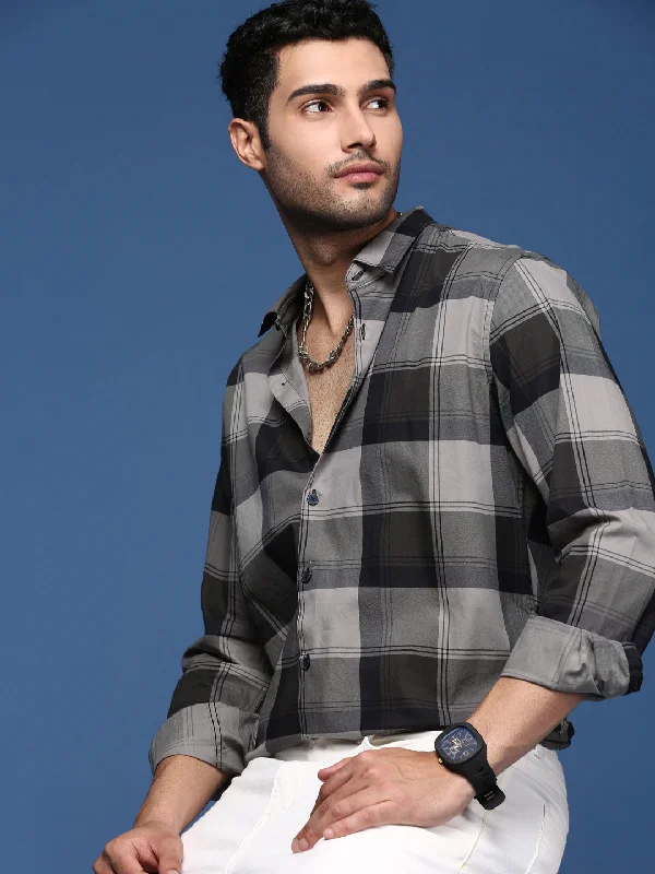 Men's Thermal - Lined Casual Shirts in Black for Added Warmth in Cold WeatherMen Checked Grey Slim Fit Shirt Men's Thermal - Lined Casual Shirts in Black for Added Warmth in Cold WeatherMen Checked Grey Slim Fit Shirt