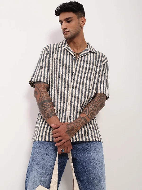Men's Retro - Style Hawaiian Print Casual Shirts in Bold Patterns for a Tropical VacationMen Grey Striped Cuban Collar Shirt Men's Retro - Style Hawaiian Print Casual Shirts in Bold Patterns for a Tropical VacationMen Grey Striped Cuban Collar Shirt