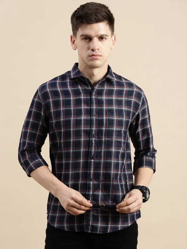 Men's Organic Cotton Casual Shirts with a Soft Handfeel for Everyday ComfortMen Spread Collar Checked Navy Blue Shirt Men's Organic Cotton Casual Shirts with a Soft Handfeel for Everyday ComfortMen Spread Collar Checked Navy Blue Shirt