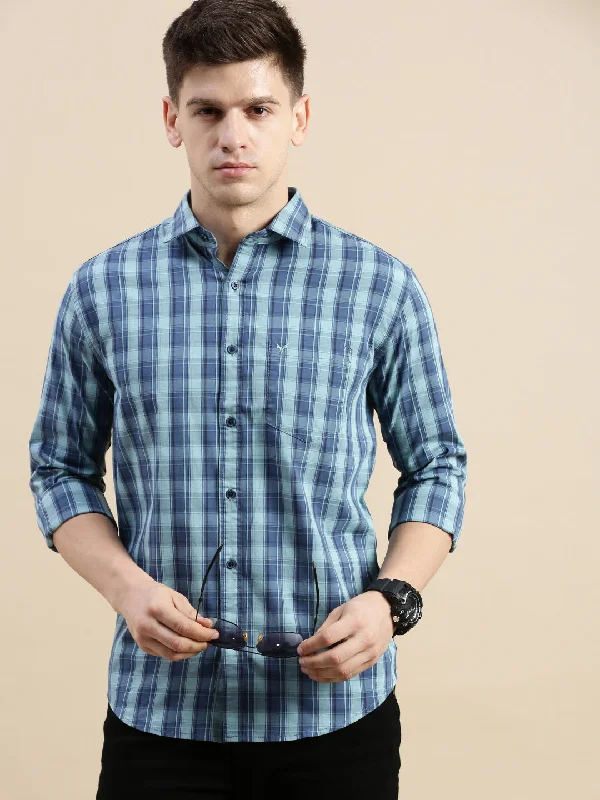 Men's Short - Sleeve Linen Casual Shirts in Light Khaki for a Breathable Summer OptionMen Spread Collar Checked Blue Shirt Men's Short - Sleeve Linen Casual Shirts in Light Khaki for a Breathable Summer OptionMen Spread Collar Checked Blue Shirt