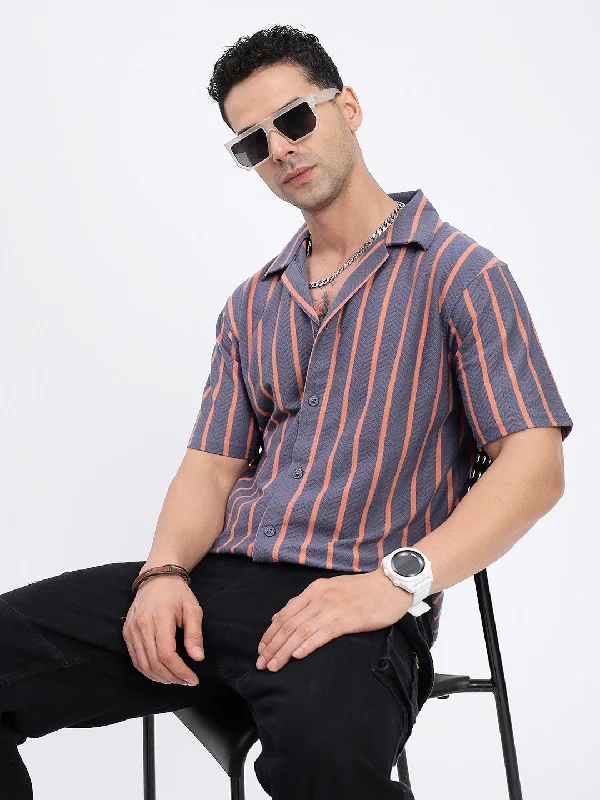 Men's Shearling - Lined Collar Casual Shirts in Brown for a Rustic and Warm AppealMen Striped Grey Relaxed Fit Shirt Men's Shearling - Lined Collar Casual Shirts in Brown for a Rustic and Warm AppealMen Striped Grey Relaxed Fit Shirt