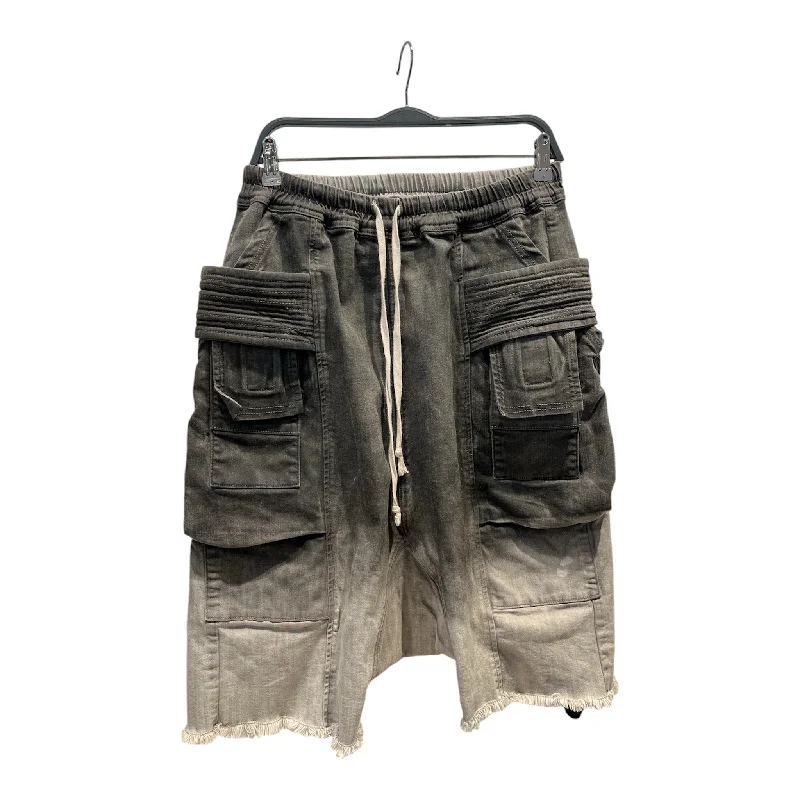 Men's ripped denim shorts for a trendy streetwear aestheticRICK OWENS DRKSHDW/Shorts/Cotton/BLK/Button Fly/All Over Print/ Men's ripped denim shorts for a trendy streetwear aestheticRICK OWENS DRKSHDW/Shorts/Cotton/BLK/Button Fly/All Over Print/