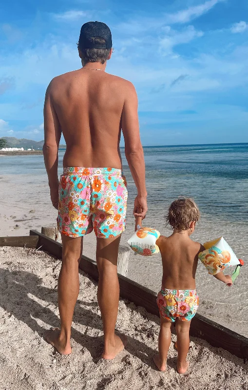 Men's pleated front twill shorts for a classic and sophisticated appearanceMan Mu Trunks ~ Flower Market Men's pleated front twill shorts for a classic and sophisticated appearanceMan Mu Trunks ~ Flower Market