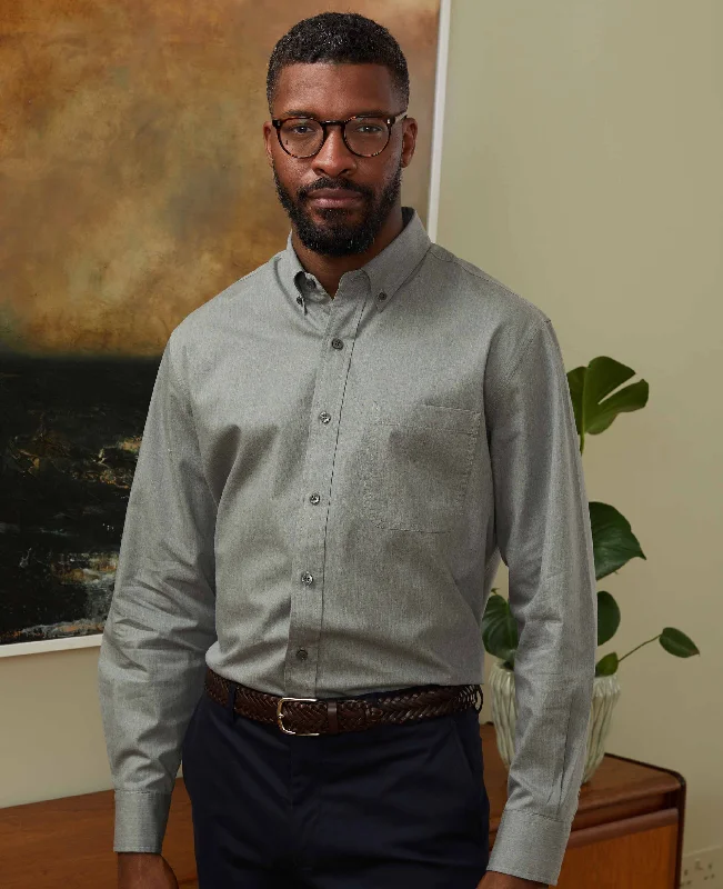 Men's Button - Down Oxford Casual Shirts in Crisp White for a Classic and Versatile StyleGrey Twill Classic Fit Button-Down Shirt Men's Button - Down Oxford Casual Shirts in Crisp White for a Classic and Versatile StyleGrey Twill Classic Fit Button-Down Shirt