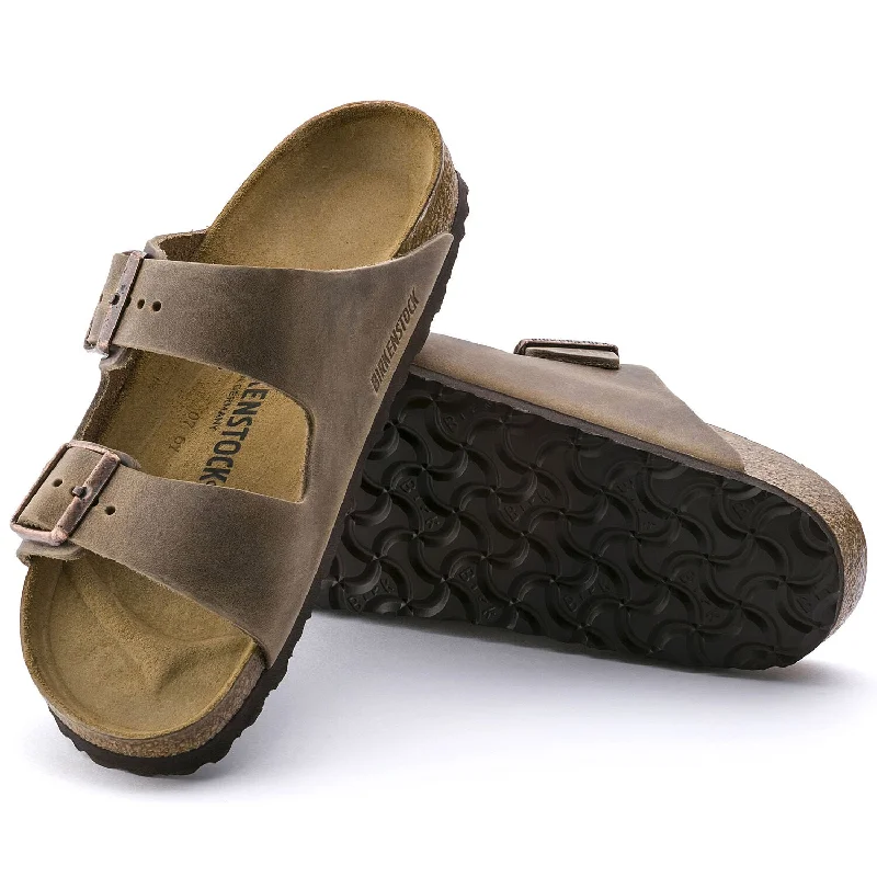 Men's sandals with a buckle closureBirkenstock - Arizona Tobacco Oiled Leather 0352201 Men's sandals with a buckle closureBirkenstock - Arizona Tobacco Oiled Leather 0352201
