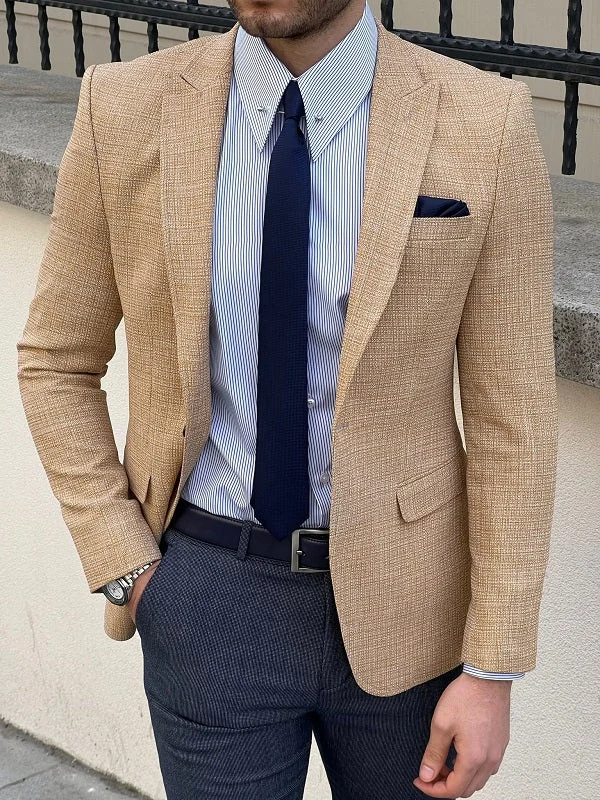 Slim Fit Men's Navy Blue Wool Blazer for a Classic and Professional LookHazel Yellow Slim Fit Peak Lapel Blazer Slim Fit Men's Navy Blue Wool Blazer for a Classic and Professional LookHazel Yellow Slim Fit Peak Lapel Blazer