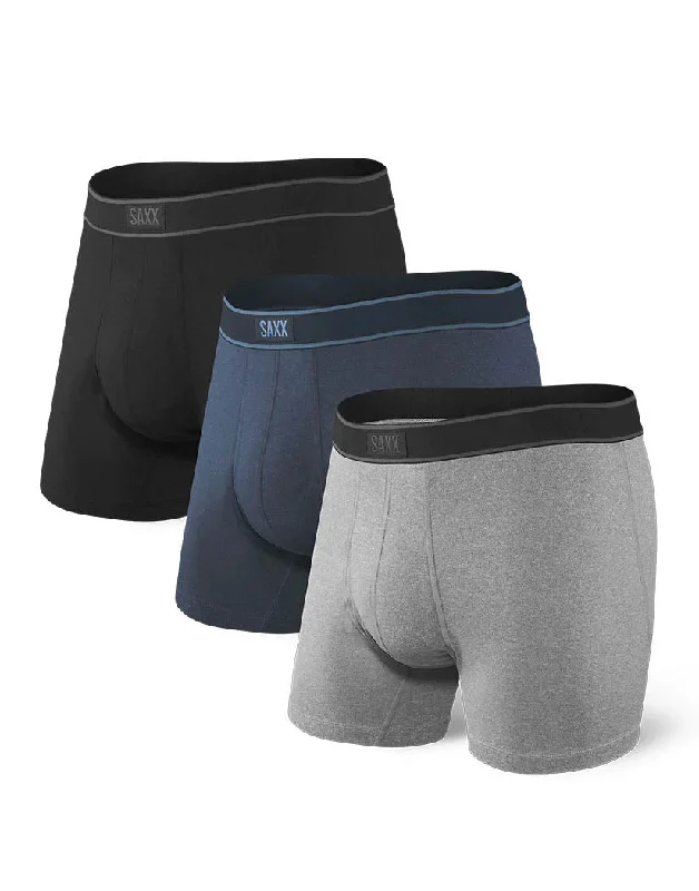 Men's boxer briefs with a tag - less designSAXX Daystripper Boxer Brief Fly 3-Pack SXPP3B Men's boxer briefs with a tag - less designSAXX Daystripper Boxer Brief Fly 3-Pack SXPP3B