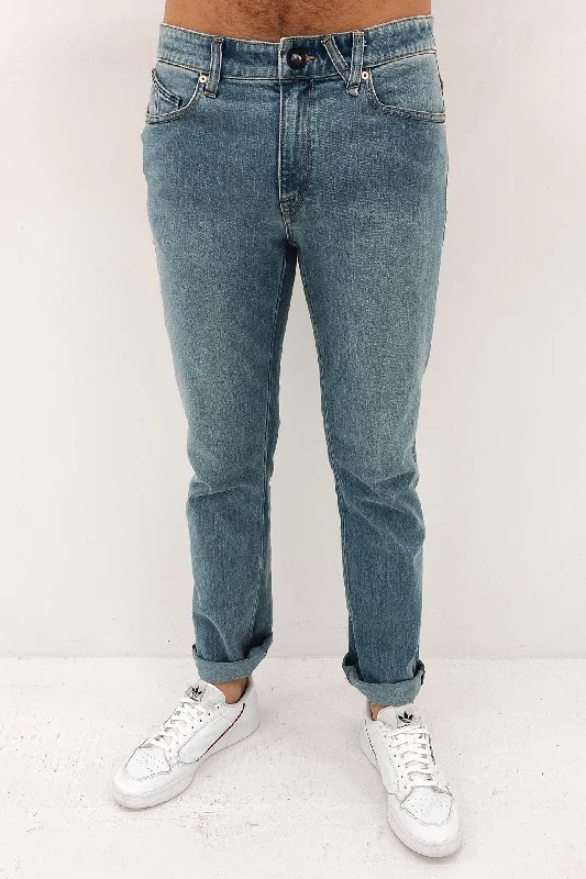 Men's Stretch Jeans with a Moisture - Wicking Lining for Active LifestylesSolver Modern Fit Jean Old Town Indigo Men's Stretch Jeans with a Moisture - Wicking Lining for Active LifestylesSolver Modern Fit Jean Old Town Indigo