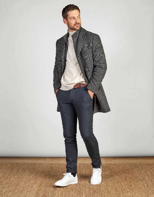Men's Metallic - Trimmed Blazer in Silver for a Glamorous and Eye - Catching Party AttireWanaka Ivory Roll Neck Jersey Men's Metallic - Trimmed Blazer in Silver for a Glamorous and Eye - Catching Party AttireWanaka Ivory Roll Neck Jersey