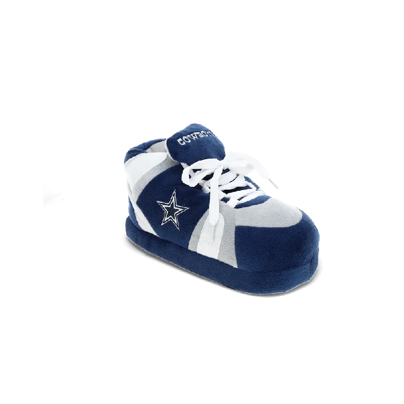 Men's slippers with a pointed toe for a stylish appearanceDallas Cowboys Slippers