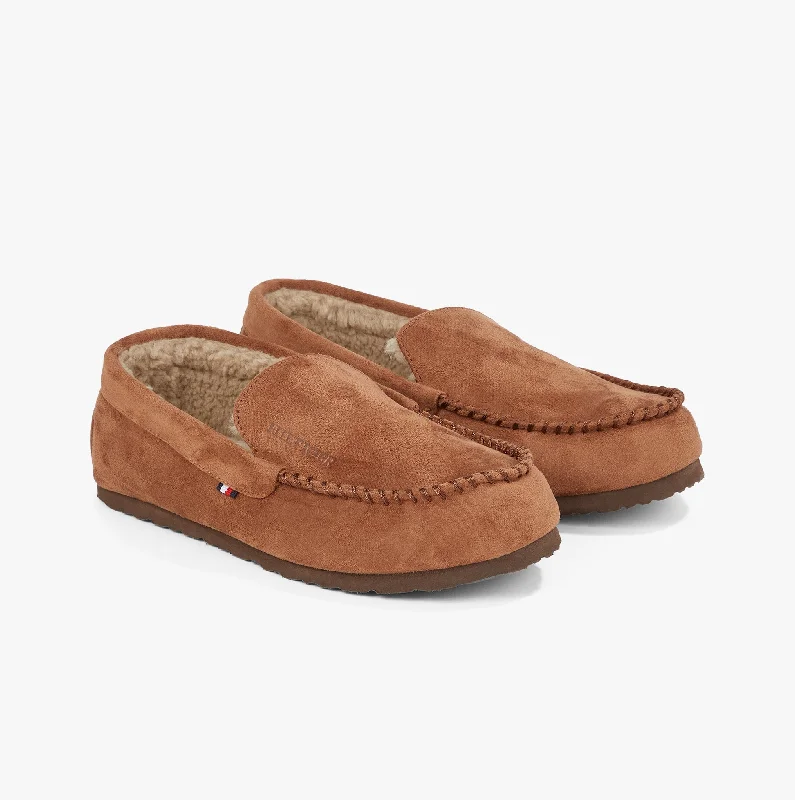 Men's slippers with a padded collar for comfortHILFIGER DRIVER HOUSE Mens Moccasin Slippers Coconut Grove Men's slippers with a padded collar for comfortHILFIGER DRIVER HOUSE Mens Moccasin Slippers Coconut Grove