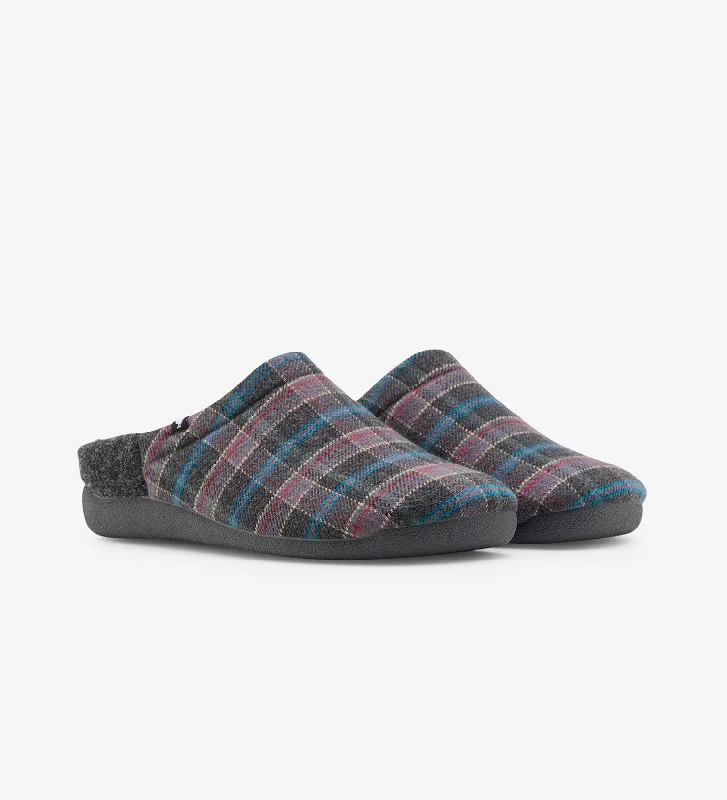 Men's slippers with a rubber sole for outdoor usePitas old timer eco felt mule slippers, grippy rubber soles Men's slippers with a rubber sole for outdoor usePitas old timer eco felt mule slippers, grippy rubber soles