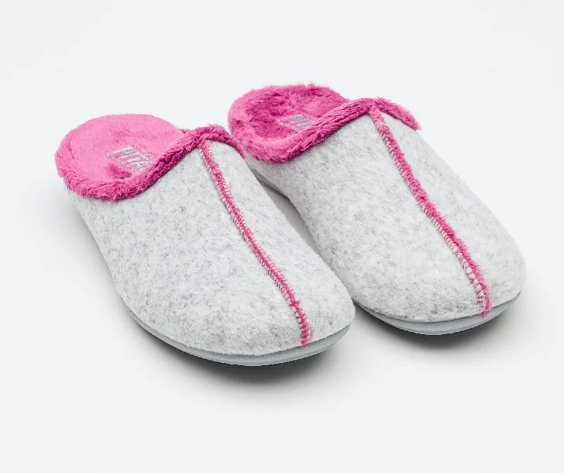 Men's slippers in a warm color like red or brownWomen's grey and raspberry felt and faux fur mule slippers Men's slippers in a warm color like red or brownWomen's grey and raspberry felt and faux fur mule slippers