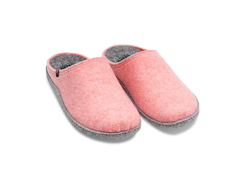 Men's plush slippers with a faux fur liningWomen's non-slip pink soft recycled felt mule slippers, 100% recycled materials Men's plush slippers with a faux fur liningWomen's non-slip pink soft recycled felt mule slippers, 100% recycled materials