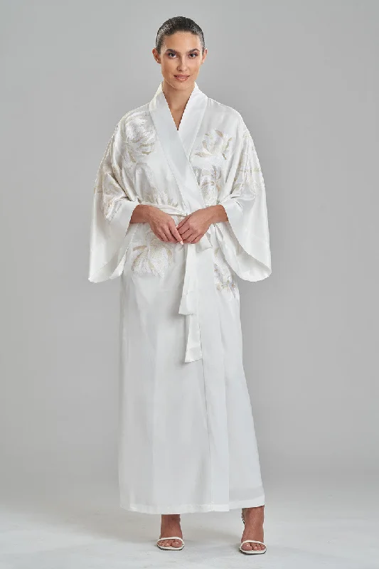 Men's robes with a water - resistant exterior​Bridal Embroidery Robe
