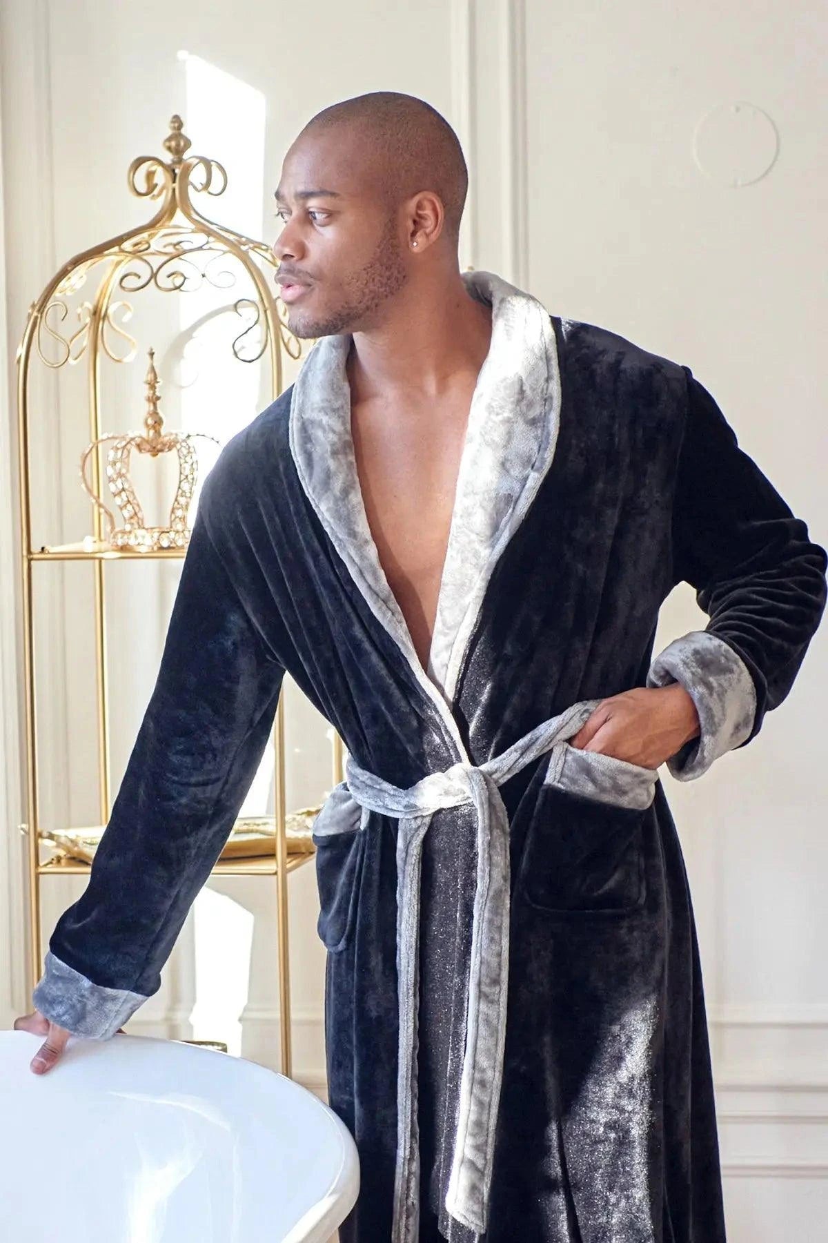Men's robes with a concealed zipper​Men's Shawl Collar Fleece Robe