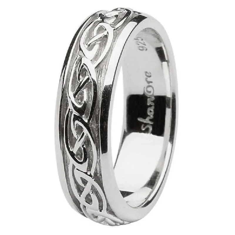 Tailored men vest to pair with a three - piece suitSterling Silver Celtic Ladies Ring