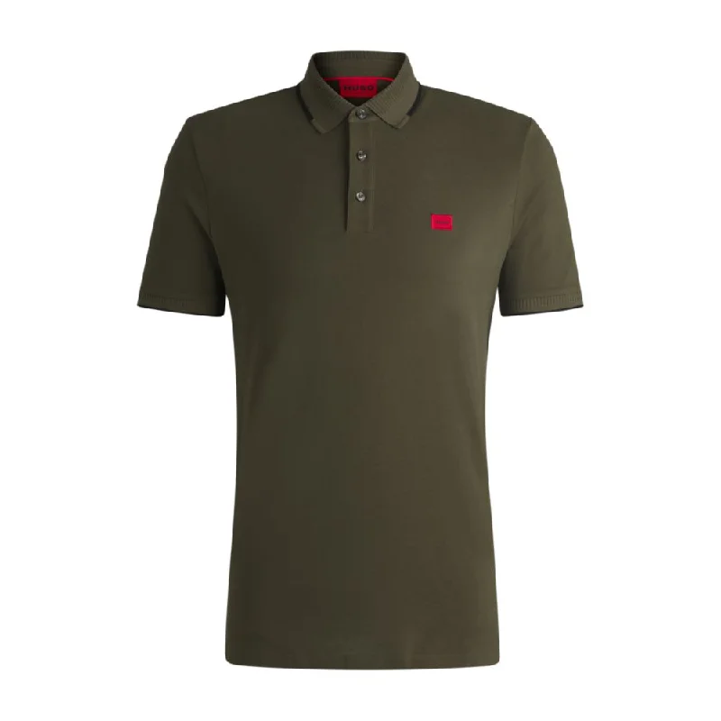 Men's mock - neck t - shirts with a modern and sleek styleCotton-piqu slim-fit polo shirt with red logo label Men's mock - neck t - shirts with a modern and sleek styleCotton-piqu slim-fit polo shirt with red logo label